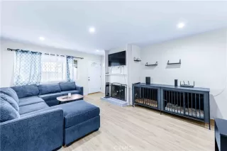 Photo #2: DW26030718 Listing 