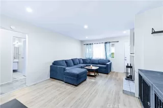 Photo #5: DW26030718 Listing 