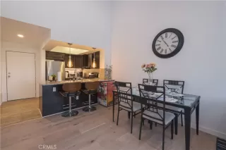 Photo #4: DW26048505 Listing