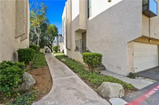 Photo #1: DW26053027 Listing