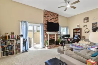 Photo #4: DW26053027 Listing