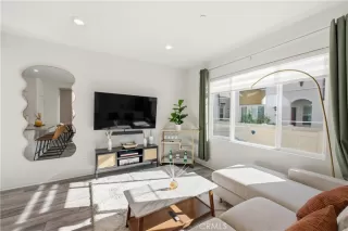 Photo #1: DW26059812 Listing 