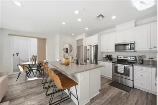 Photo #5: DW26059812 Listing 