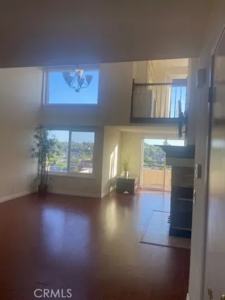 Photo #4: DW26073515 Listing 