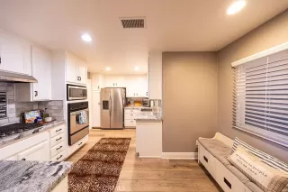 Photo #4: DW26073565 Listing 