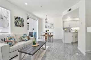 Photo #5: DW26078057 Listing 