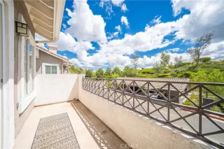 Photo #4: DW26081598 Listing 