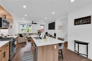 Photo #2: DW26085033 Listing 