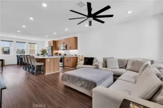 Photo #4: DW26085033 Listing 