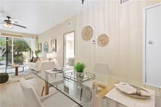 Photo #5: EV23193095 Listing 