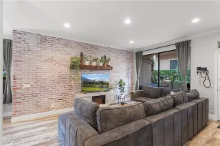 Photo #3: EV24004152 Listing 