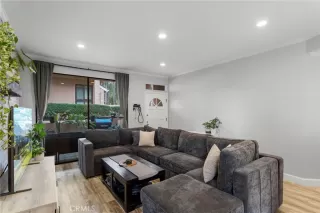 Photo #4: EV24004152 Listing 