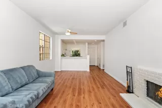 Photo #4: EV24136383 Listing