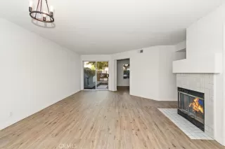 Photo #4: EV24176652 Listing 