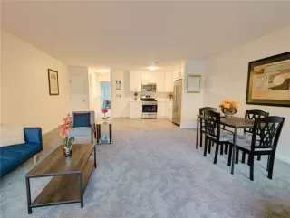 Photo #3: FR24056399 Listing 