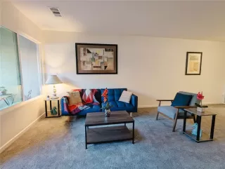 Photo #4: FR24056399 Listing 