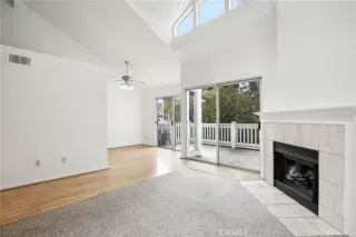 Photo #5: FR24210751 Listing 