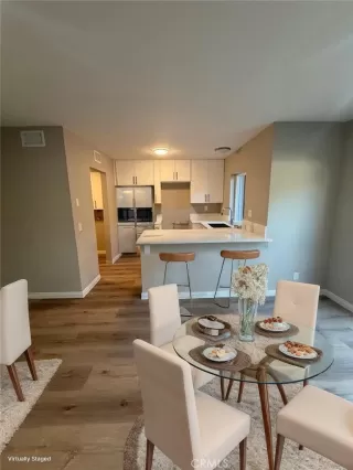 Photo #4: FR26006004 Listing 