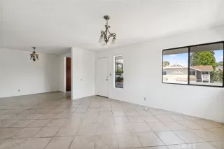 Photo #4: GD23085434 Listing