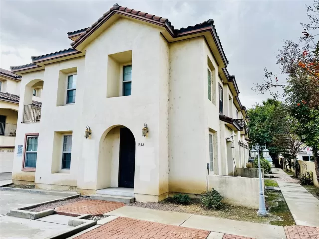 MLS: GD24013495 Condo For Sale