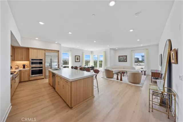 MLS: GD24172552 Condo For Sale