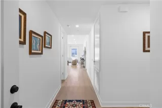 Photo #1: GD24172552 Listing