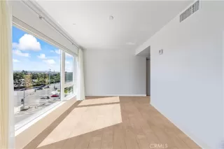 Photo #5: GD24172552 Listing