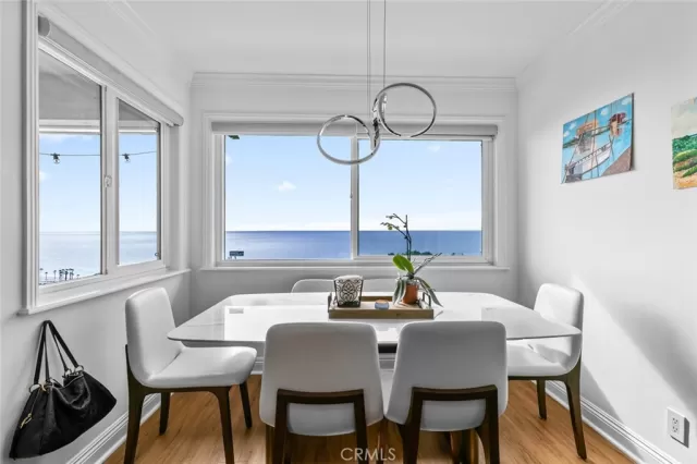 MLS: GD25018309 Condo For Sale