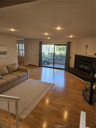 Photo #5: GD25026139 Listing 