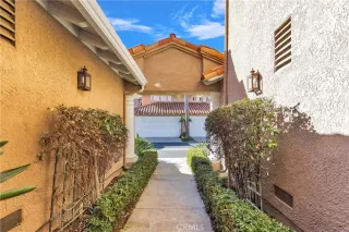 Photo #4: HD23214812 Listing