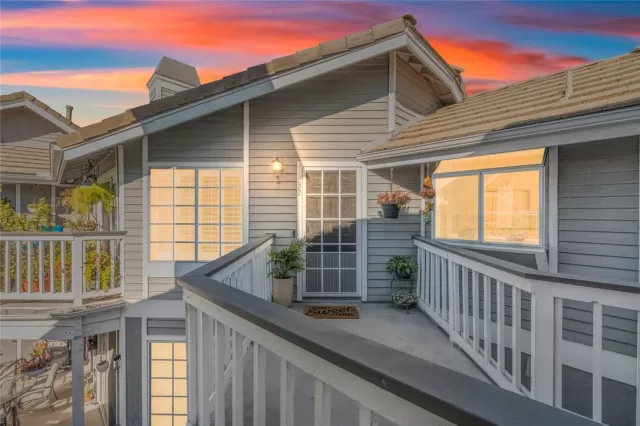 MLS: IG22241807 Condo For Sale