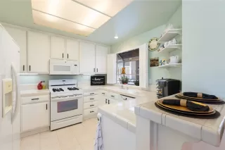 Photo #4: IG22241807 Listing