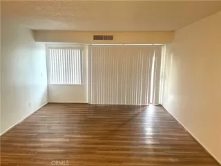 Photo #6: IG23006061 Listing 