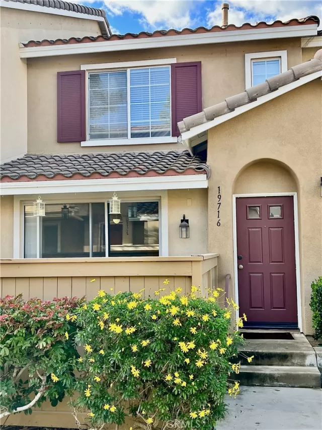 MLS: IG23010598 Condo For Sale