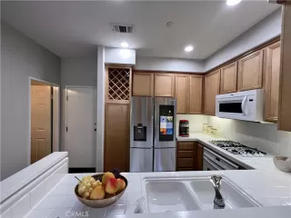 Photo #4: IG23010598 Listing 