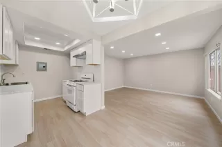 Photo #6: IG23023551 Listing