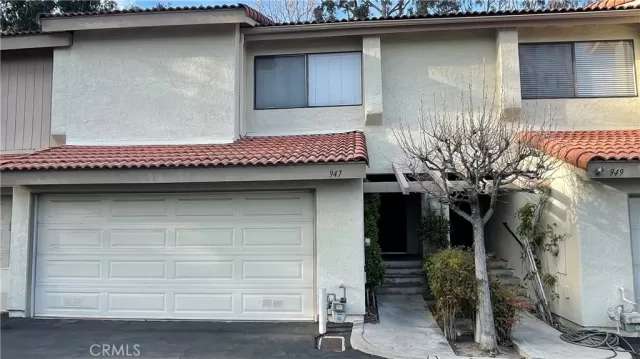 MLS: IG23038300 Condo For Sale