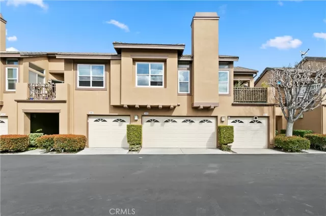 MLS: IG23040193 Condo For Sale