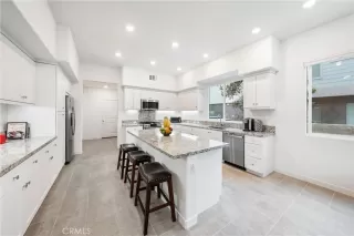 Photo #3: IG23104754 Listing 