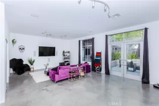 Photo #4: IG23136132 Listing 