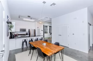 Photo #5: IG23136132 Listing 