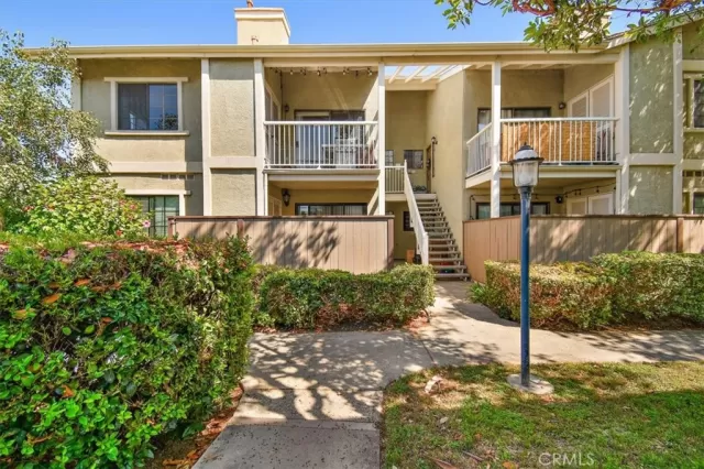 MLS: IG23140586 Condo For Sale