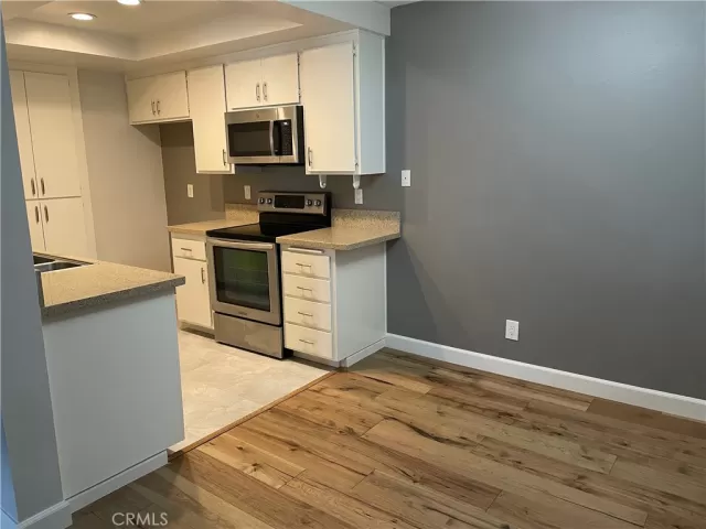 MLS: IG23145518 Condo For Sale