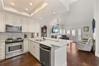 Photo #5: IG23156171 Listing