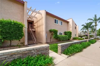 Photo #1: IG23156396 Listing