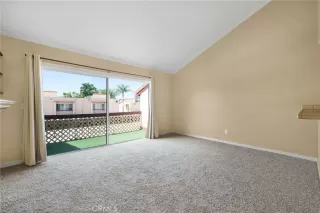 Photo #4: IG23156396 Listing