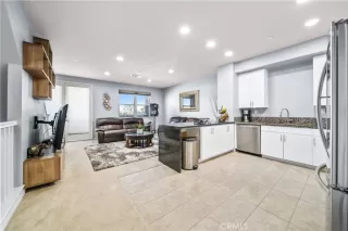 Photo #2: IG23161333 Listing 