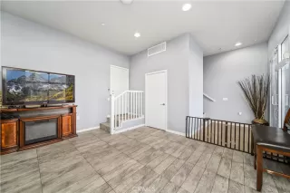 Photo #2: IG23161340 Listing 