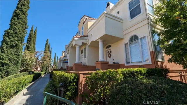 MLS: IG23202295 Condo For Sale