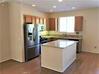 Photo #2: IG23206533 Listing